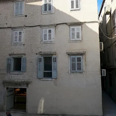 Pjaca Penthouse Apartment Split