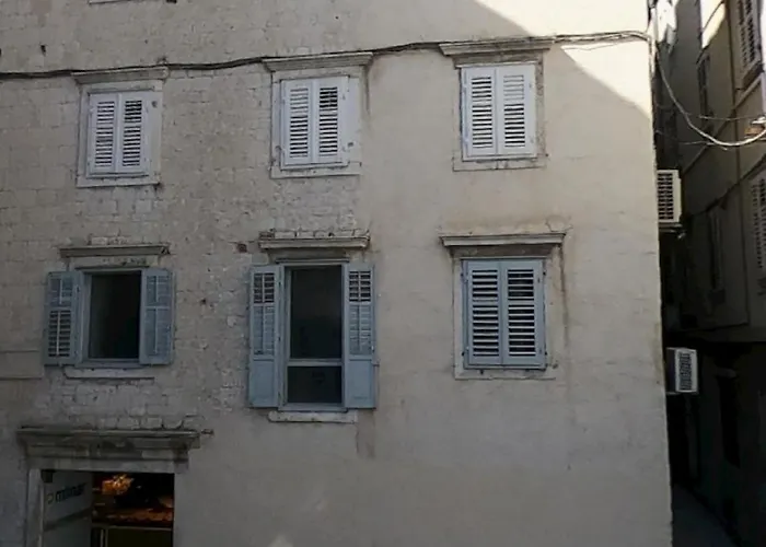 Pjaca Penthouse Apartment Split